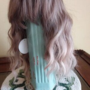 16" Wavy Blonde Ombre Wavy Wig with Bangs